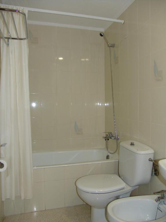 Apartamentos Santi Lloret de Mar Phòng bức ảnh